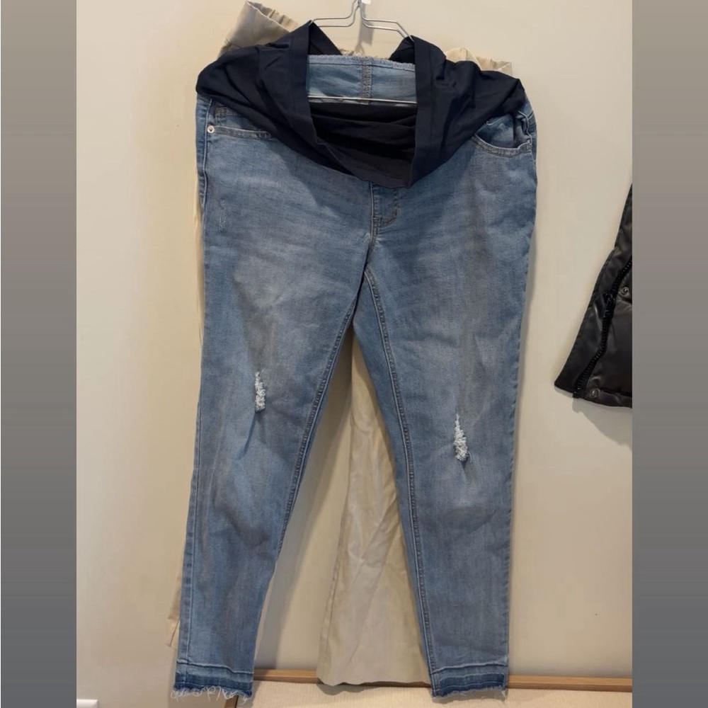 Time and Tru Denim Blue Maternity Skinny Jeans